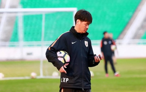 李霄鹏下课后传闻加盟法甲并挖走鲁能主力遭辟谣，真相揭晓