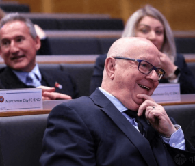 切尔西秘书大卫·巴纳德宣布退休，结束24年职业生涯。