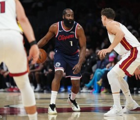 伦纳德36+7哈登11分 快船不敌热火遭遇5连败