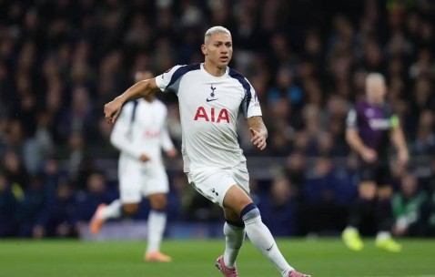 格伊留队又离队！水晶宫内忧外患，热刺客场战弱旅能否反弹？