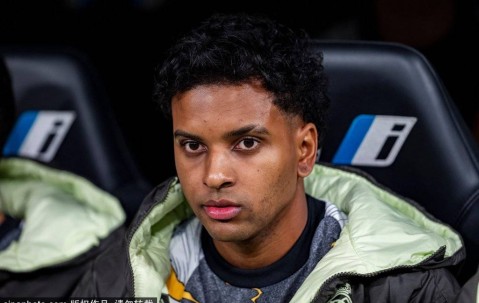 意甲新星确定回归皇马！身价6500万的他，怎解伯纳乌中场冗余问题