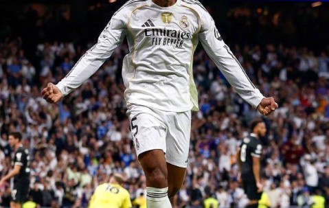 悲喜夜：切尔西送欧冠四冠王耻辱纪录，拜仁12连胜，皇马擒尤文