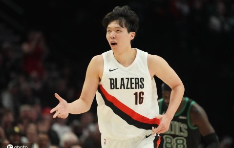 杨翰森连场爆发后被开拓者官宣召回 战湖人有望登场？