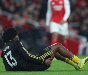 曼联贝尔刚爆发就重伤恐缺阵10周！库尼亚有望首发，卡里克有三种方案