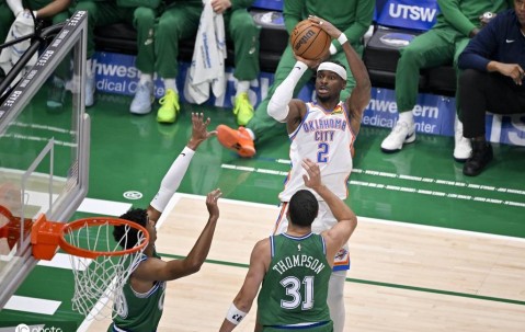 亚历山大23+4+8浓眉空砍26+11 雷霆击败独行侠取4连胜