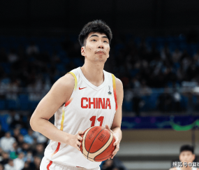 西乙主帅谈余嘉豪！直指防守+对抗+篮板隐患，需进步才能进西甲！
