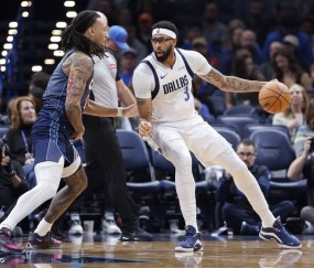 名记:独行侠在内外部都讨论过浓眉的交易