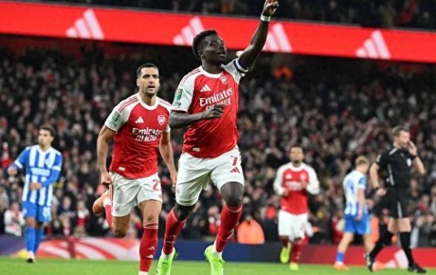 2-0完胜！阿森纳8连胜，冲击三冠王，连续6场零封，塔子哥太强了