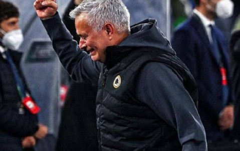 再见穆里尼奥！葡超教坛失意，双线溃败，更衣室矛盾激化