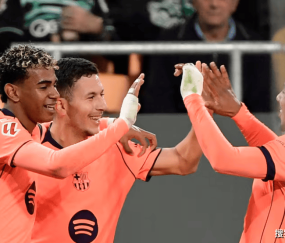 一场5-3逆转，让巴萨甩开2大争冠对手！创造历史：加冕西甲第3队