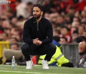 一日英超动向：萨拉赫还是要离开利物浦？曼联防御表现太差了