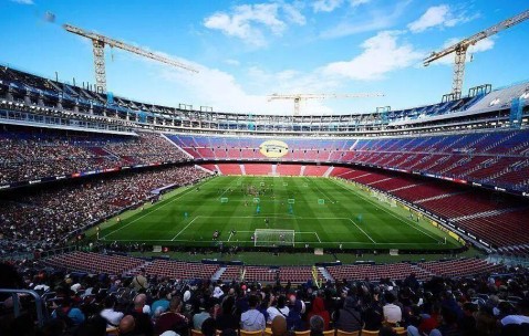 西甲 | 从负债18亿到单张票价4000欧：巴萨正在诺坎普打一场“翻身仗”