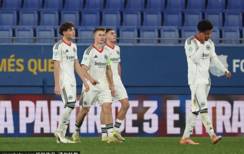 一个协作的巴萨：12名不同的进球者