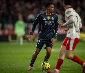 西甲焦点战：毕尔巴鄂主场迎战状态低迷的皇马，抢分形势几何？