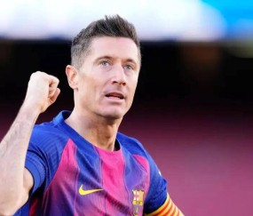 西甲榜首遭遇惨败，巴塞罗那0-4不敌马竞，国王杯决赛希望黯淡