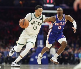 乔治32分恩比德29+9 76人大胜雄鹿