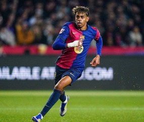 西甲焦点战：皇家社会迎战巴萨，巴萨争冠压力骤增