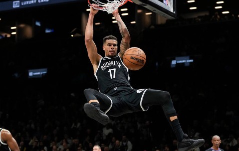 小波特27+11戈登复出砍20+6 篮网胜掘金