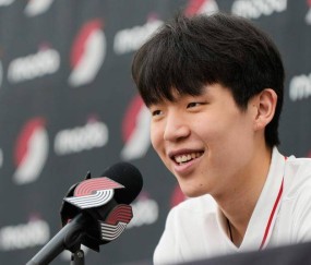 杨瀚森谈首秀最满意一点 直言比赛节奏快喘不上气