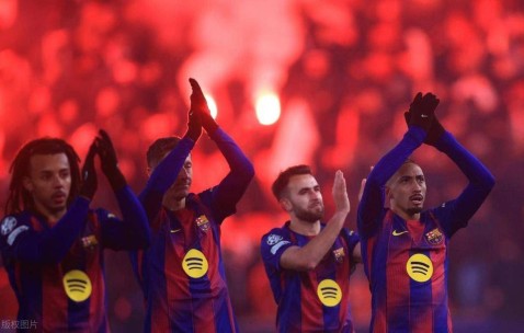 巴萨火力全开！4-2 布拉格斯拉维亚，费尔明双响，莱万破门领跑西甲