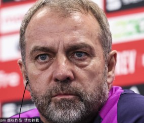 巴塞罗那再次登顶：西甲最新积分榜与汉斯-弗里克的夺冠底牌解析