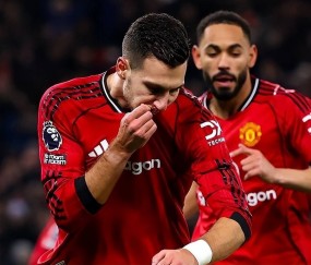 4战4胜！临时工教练带曼联仅1个月就脱胎换骨，原因曝光，3豪强来抢人