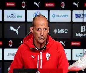 3000万锁定谢什科前队友?曼联捡漏德甲传中王,左路荒终要破局?