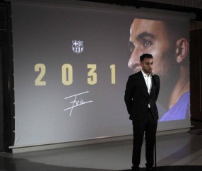 从防线铁闸到战术棋子:位置的改变或能拯救阿劳霍的巴萨生涯