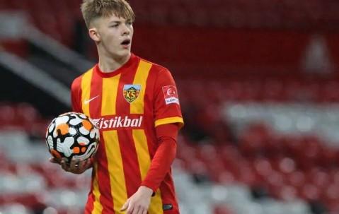 曼联冬窗离队首人确认！或是唯一转会球员，两阿莫林弃将转而留队