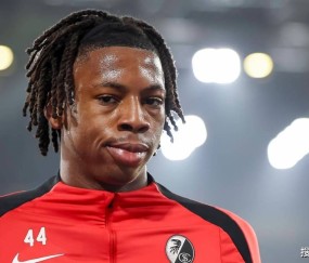 曼联接近签下5500万欧元的中场新星；布莱顿从西汉姆联召回中后卫