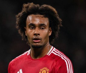 曼联11号齐尔克泽告别红魔：阿莫林弃用造就一笔失意交易