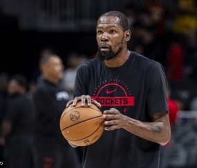 KD：我在太阳打中锋队友太矮 高端局中是灾难