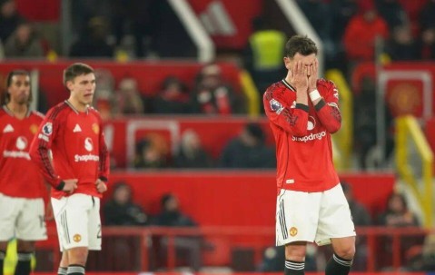 曼联1-1西汉姆再失进前5良机！习惯性疲软，阿莫林冬窗买人也不够