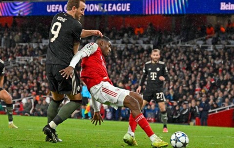 1500万欧买的莫斯克拉 顶替加布里埃尔对阵拜仁 让凯恩全场0射门