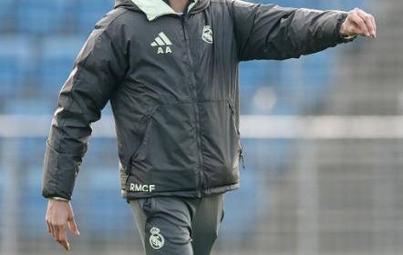 皇马才踢一场就开始物色新帅，阿韦洛亚忠心耿耿明知背锅仍坚持带队