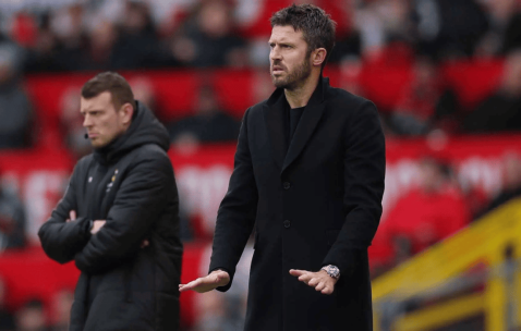 4胜1平难定未来？曼联被劝放弃卡里克，西蒙尼更合适