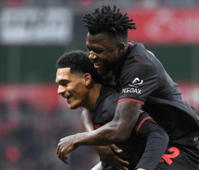 一场4-0，制造出惨案，昔日冠军踢疯了，德甲4轮不败