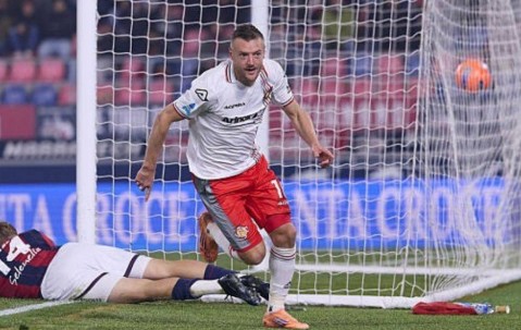 老兵不死！38岁瓦尔迪14分钟2球：率队掀翻意甲第6 9场4球创纪录