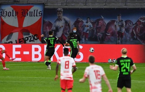 德甲欧冠资格战：莱红牛主场迎不来梅，谁能抢占上游先机？