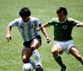 足球史上只有3个真正天才,卡佩罗明确划线贝利马拉多纳梅西入选,C罗被定义为靠勤奋成就的球员