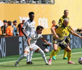 补时3球1红1点！皇马3-2晋级：世俱杯4强诞生德甲遭团灭