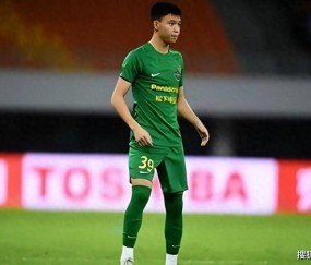 0比0！王钰栋攻防俱佳助U22国足出线，或加盟法甲欧塞尔冲事业巅峰