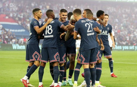 巴黎圣日耳曼近期状态遇阻，雷恩四连胜势头强劲，能否在法甲一决高下？