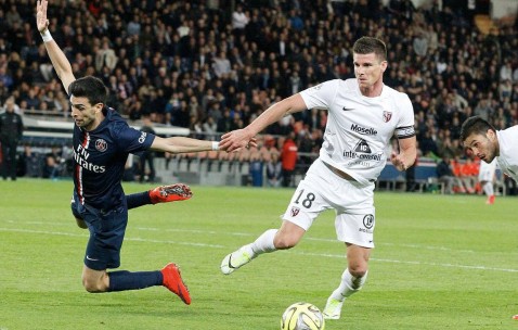 梅斯主场战术趋于防守，巴黎圣日耳曼近两场客战均未能破门