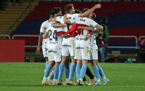 西甲焦点战：赫罗纳主场迎战马德里竞技——攻防博弈下的胜负天平与比分前瞻