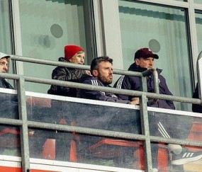 三连胜在望？卡里克提醒曼联对富勒姆才是最大考验！赛前再看青训比赛