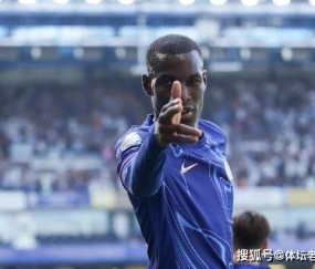 迷之自信！切尔西为雅克松标出天价，蓝军锋线人满为患今夏大清洗