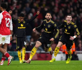 曼联主帅卡里克迎来蜜月期,阿森纳会成为四年前的利物浦吗?丨记者观察