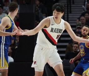 杨瀚森季前赛G3点飞霍福德 9分6板才是更常态化产量？