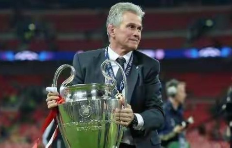 13溃败！穆帅帅位悬了？1200万解约金反转，曼联捡漏狂喜？